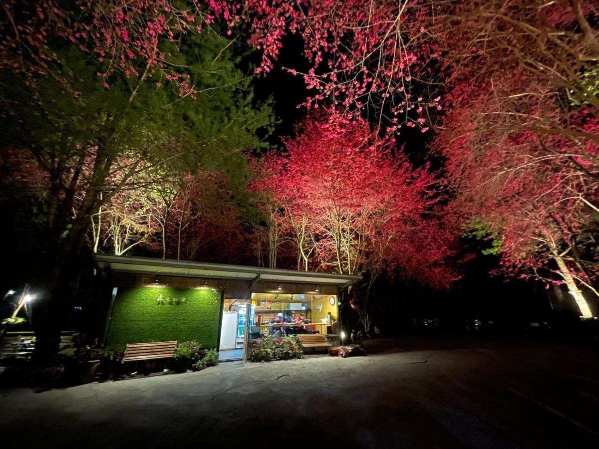 Ferienwohnung 森之秘湯 Mhuwe Hotspring Renai Exterior foto